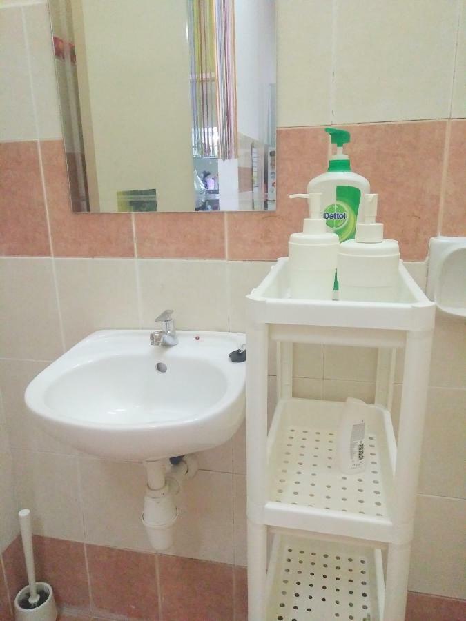 E&A Homestay Klia/ Sepang/ Nilai エクステリア 写真